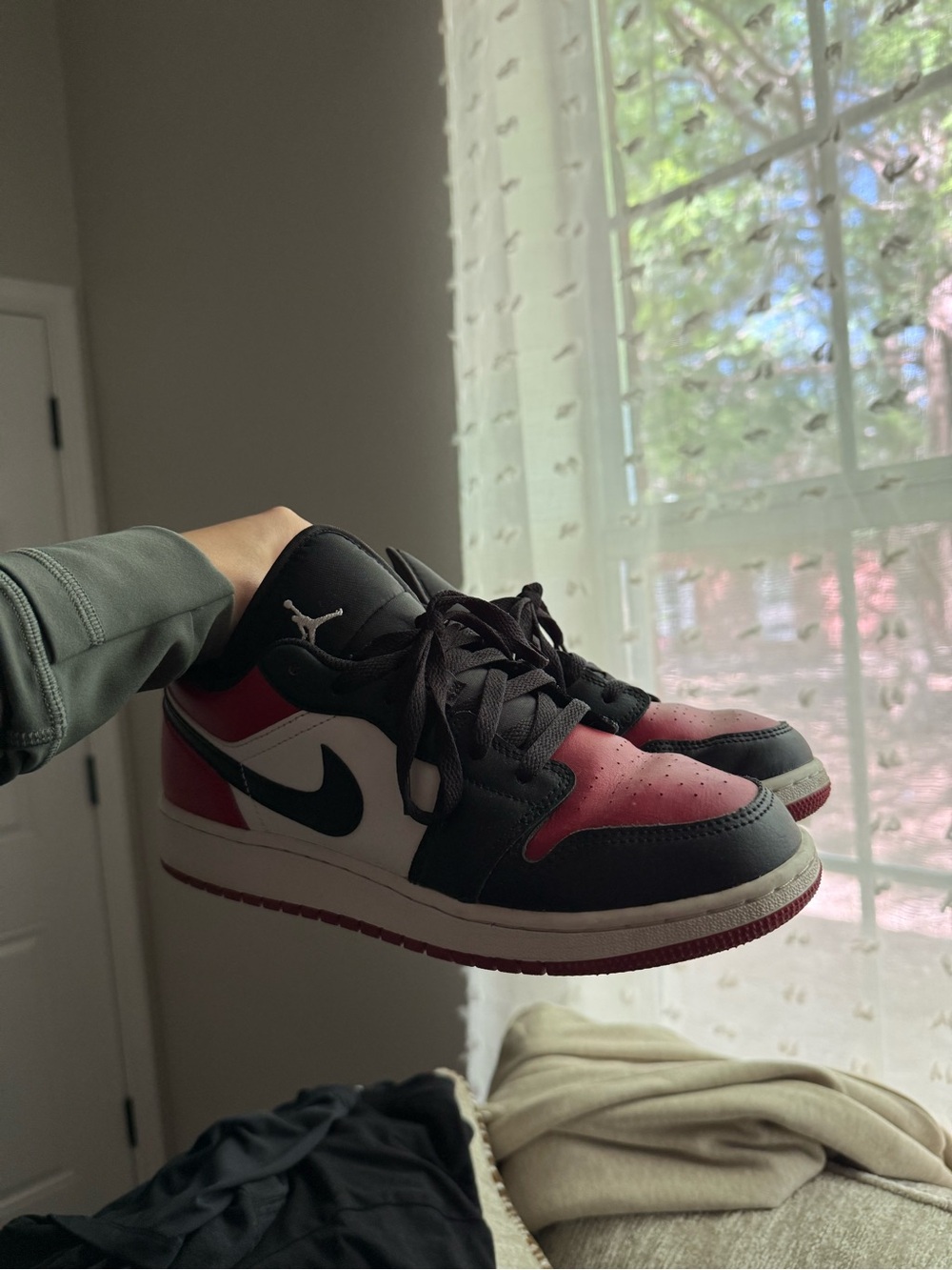 Jordan Low Top Sneakers - Black/Red/White